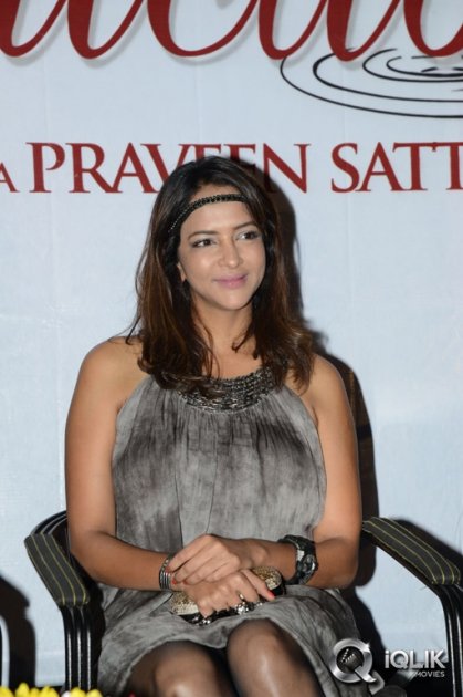 Manchu-Lakshmi-at-Chandamama-Kathalu-Movie-Logo-Launch